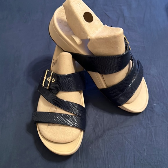 Vionic Shoes Vionic Pacific Rio Platform Slide Sandal Womens M